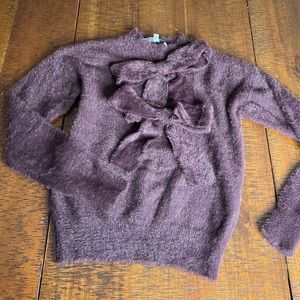 ⚡️MOVING SALE⚡️Vibe bow detailed sweater ⚡️MOVING SALE⚡️